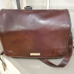 Persaman NY Italian Leather Messenger Bag